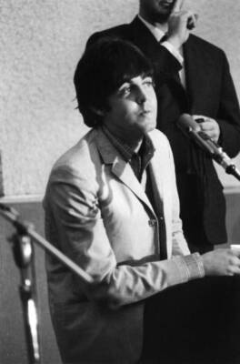 Paul McCartney of the rock and roll group The Beatles at a p - 1965 Old Photo 1