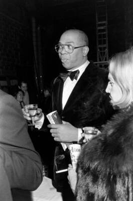 Geoffrey Holder attends the opening of a dance series at the - 1977 Old Photo 8