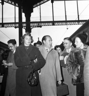 Arrival Ingrid Bergman Roberto Rossellini Gare de Lyon Paris Novem- Old Photo