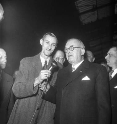 Vincent Auriols return from London Gare du Nord March 11 1950 Paris Old Photo
