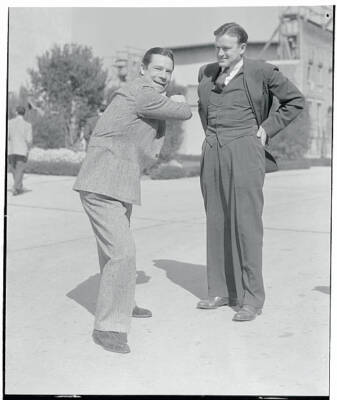 Joe E. Brown Talking With Joe Cronin 1935 OLD BASEBALL PHOTO