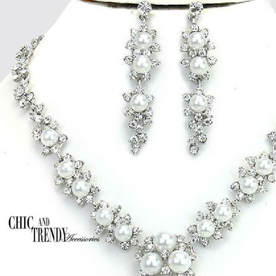 HIGH END WHITE PEARL CRYSTAL WEDDING FORMAL CHUNKY NECKLACE JEWELRY SET