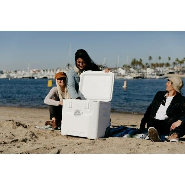 52 Qt Portable Ice Chest Cooler w/Wheels Lockable Lid Camping Coolers Box White