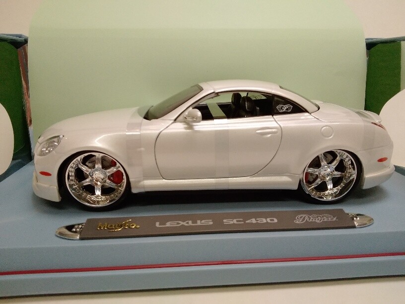 1/18 Maisto Lexus SC430 ソアラ カスタム Review: 1:18 Lexus SC 430 by Maisto - The Model Garage - YouTube