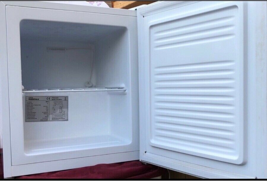 Currys essentials Table Top Freezer white in Selby, North Yorkshire