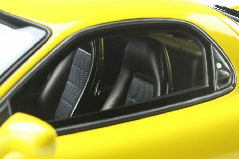 【オットーモービル】1 /18 FD3S Mazda RX-7 イエロー OttOmobile - Mazda RX-7 Type R Bathurst R (FD) (Sunburst