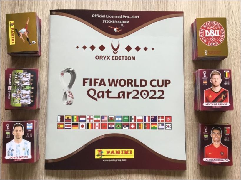 2022 PANINI PRIZMユスフ・ポウルセン& W杯公式ステッカーセット 2022 PANINI PRIZMユスフ・ポウルセン& W杯公式ステッカーセット