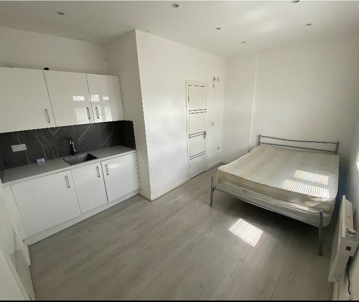 Self contained studio flat in SE6 DSS Accepted in Catford, London
