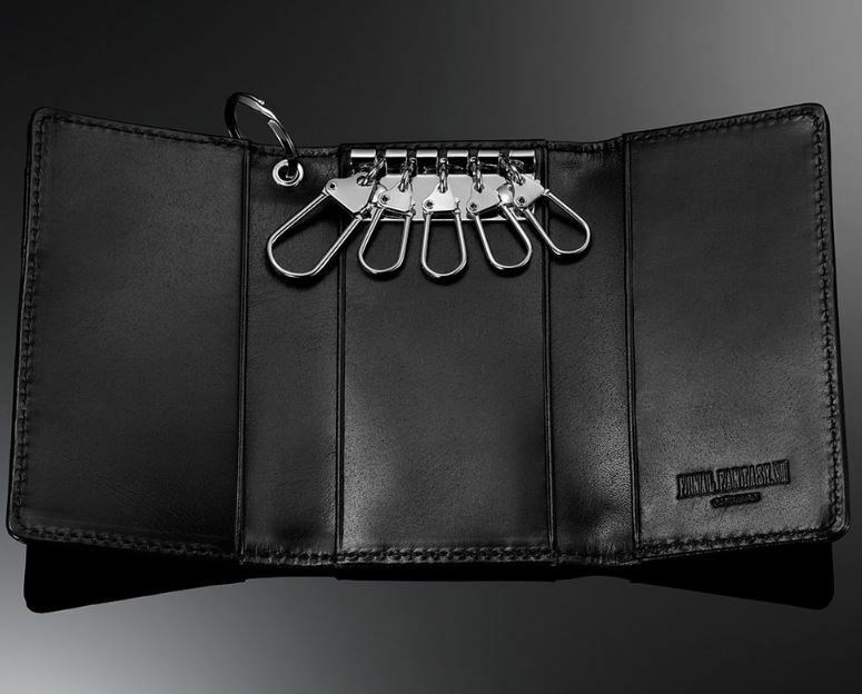 Pre-owned Square Enix Final Fantasy Vii 7 Squall's Griever Sleeping Lion Leather Wallet Figure Charm In Black