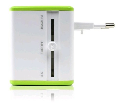 Satechi Smart Travel Adapter
