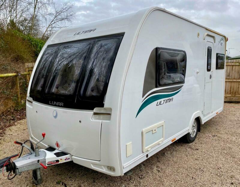 Lunar Ultima 410 Stellar Lightweight 2 Berth *SORRY NOW SOLD* in