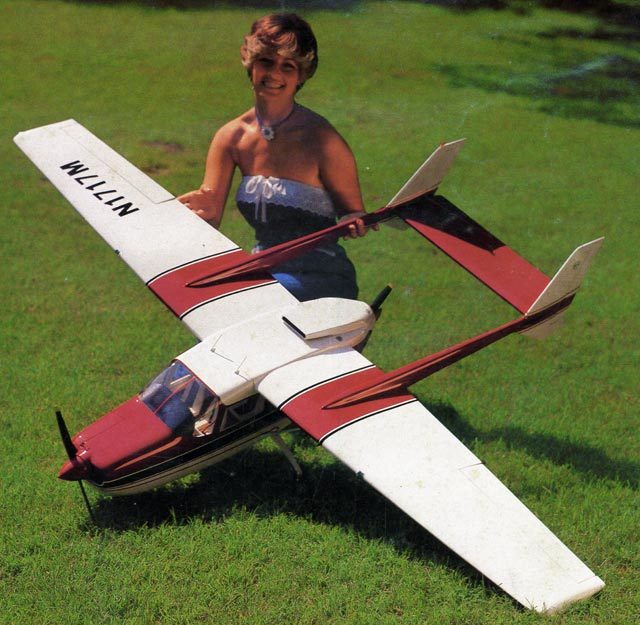 Cessna 337 Skymaster  Twin.  Giant Scale RC AIrplane