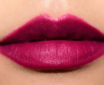 (Lot of 2) Maybelline Color Sensational Bolds Lipstick #820 Berry Bossy 