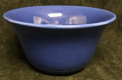 VINTAGE HALL RADIANT WARE BOWL BLUE 7-3/4
