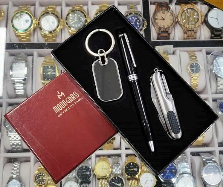 Moongrass Set Regalo Uomo Portachiavi Penna Coltellino Svizzero Cofanetto lac