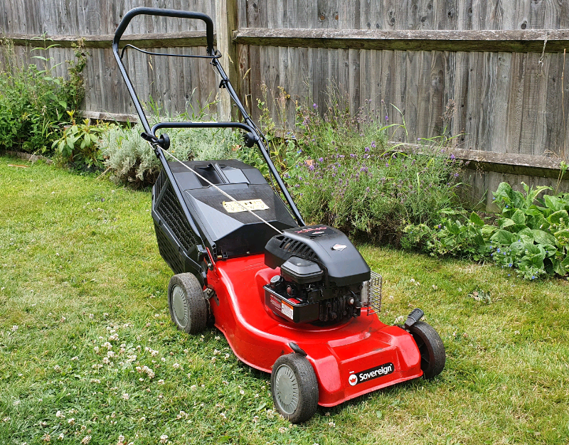 Sovereign Briggs and Stratton Petrol Lawn Mower *SERVICED* Lawnmower