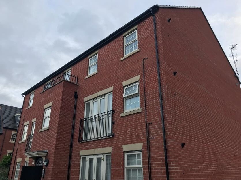 Sheffield Two bedroom apartment on the modern Staniforth Road