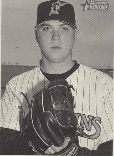 2001 Bowman Heritage - Josh Beckett #138