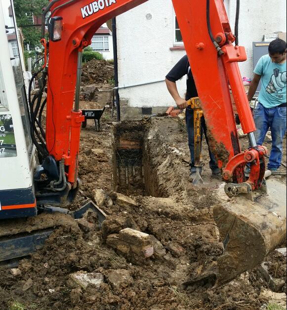 Digger hire with driver mini digger with operator all areas in