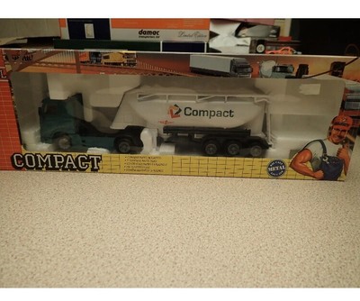 Joal Compact 1:50 333 Volvo FH12-420 with Cement Tank Untouched