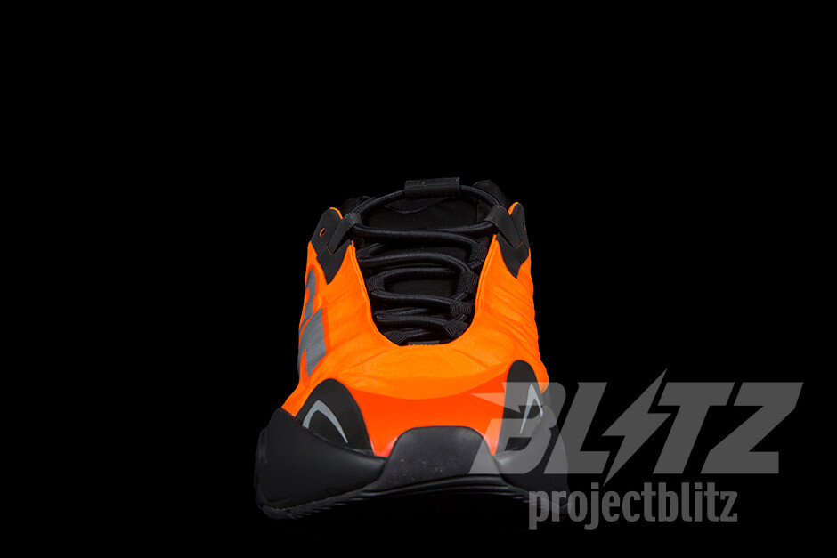 Pre-owned Adidas X Yeezy Adidas Yeezy Boost 700 Mnvn Orange Sz 5.5-13.5 2020 Fv3258 Orange In Orange/orange/orange