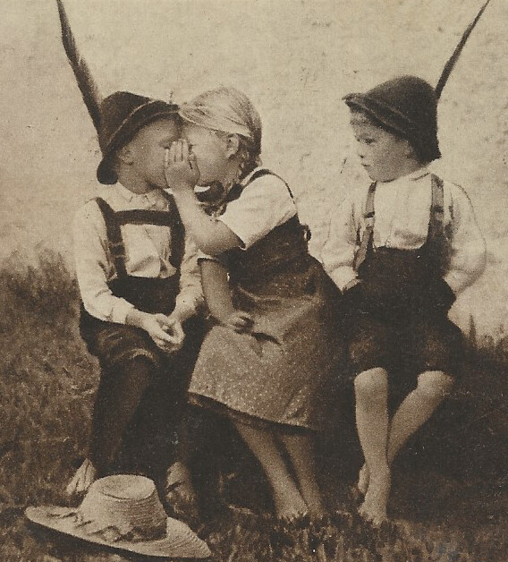 63/685  AK - ALTE ZEITEN - COOLE TYPEN MIT HUT MÄDCHEN ZÖPFE - BLUMBERG TORGAU