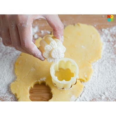 4 Pcs Pineapple Tart Jam  Cookies Dough Cutter Thumbprint Linzer FREE SHIPPING