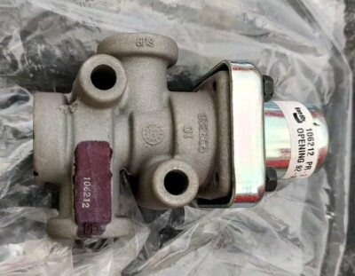 NOS BENDIX 106212 PR-3 VALVE Missing Box and Instructions