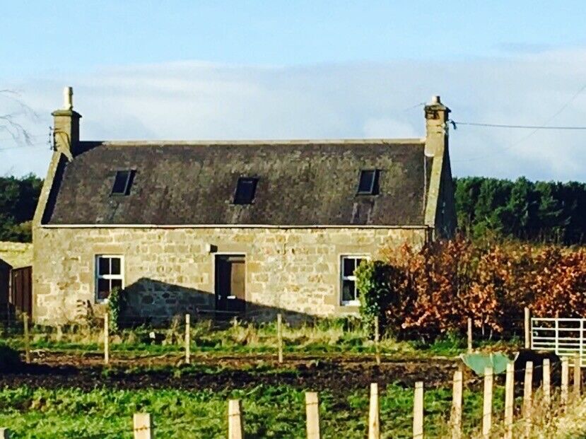 PRICE REDUCED 2 3 bedroom farmhouse to let in Fochabers 