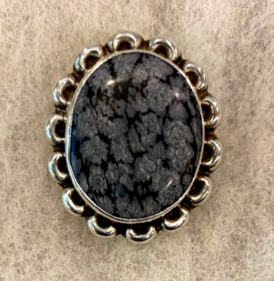 Sterling Snowflake Obsidian Oval Ring Size 8 - 7.8  Grams