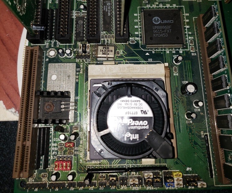 OVERDRIVE INTEL PODP5V83 Pentium 83 MHz 486 mise à niveau Pentium SU014 109X4405H6J05 EUR 254,99