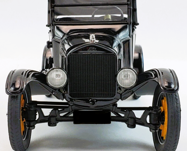 Tin Lizzy Ford Pickup Truck Vintage Antique Car Metal Toy Model 1A24T18