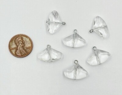 6 VINTAGE CRYSTAL GLASS FACETED ANGLED TRIANGLE 19mm. PENDANT BEAD CHARMS 1450