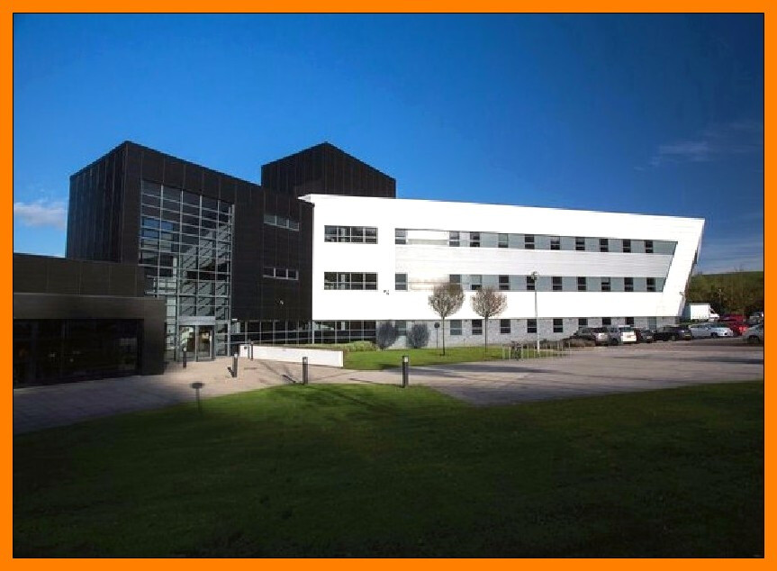 * (NOTTINGHAM NG15) * Flexible Modern Private OFFICE SPACE to