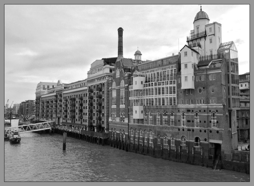 Office Space in (** TOWER BRIDGESE1**) Private Offices To Let In