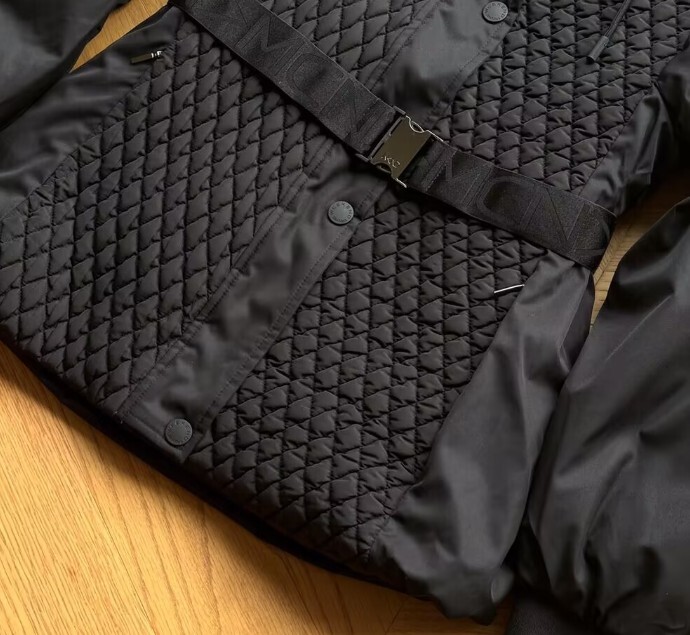 Pre-owned Max Mara Lady Weekend Maxmara Solid Color Hooded Waistband Casual Down Jacket In Black