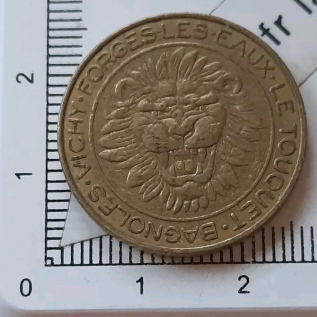 Q14c208 Jeton De Casino Partouche 2 Francs Fortune Chance Lion Rugissant 