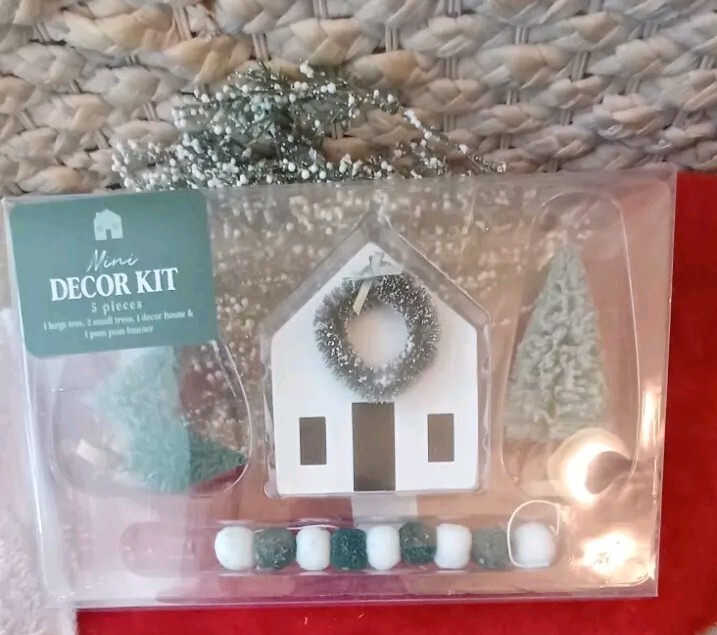 Christmas Holiday Mini Decor Kit 5 Pc Farmhouse Tier Tray
