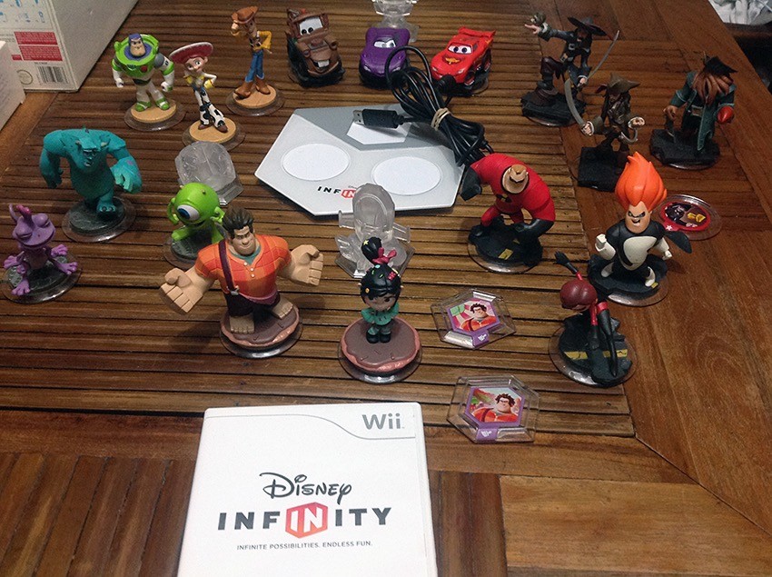 Nintendo Wii Disney Infinity Bundle Figures and Game in Finsbury Park