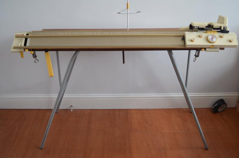 Vintage Singer 2100/2200 Doublebed Knitting Machine (including parts