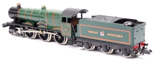 N Gauge Buildings in Low Relief Card Town Pack of 5 1/148 Scale Set 13