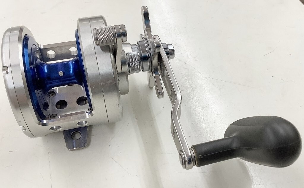 Daiwa Saltiga Z30 Baitcast Reel Right | eBay