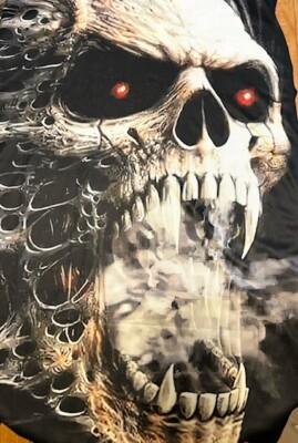 Vampire Skull T-Shirt Large NEW