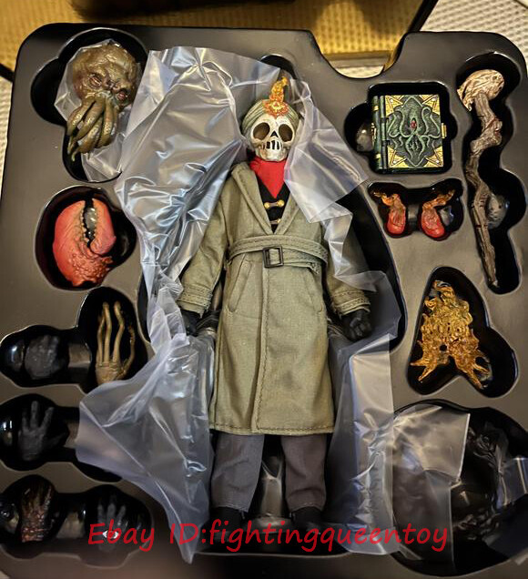 Mezco Toyz Atticus Doom Dr Doom one:12 Figure Model