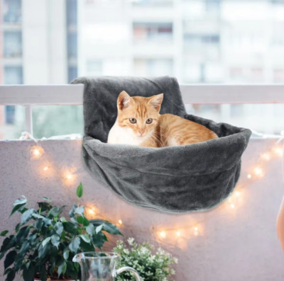 Kitten Hammock Comfortable Bed Shelf Seat Beds Winter Warm Cat Radiator Bed