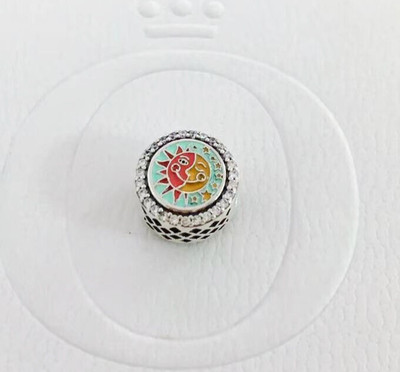 S925 ale Park it's a Small World Charm Silver