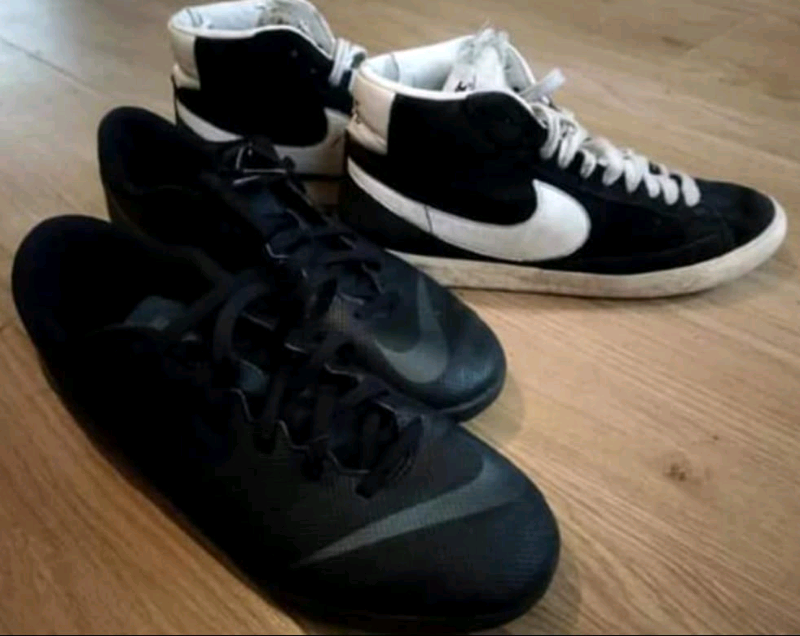 how much does a pair of trainers weigh