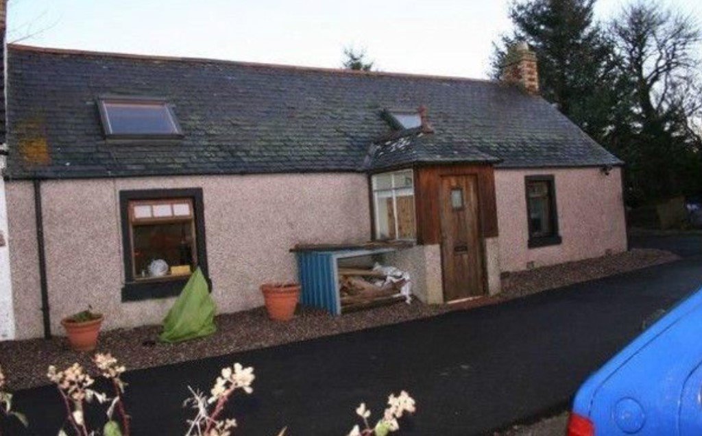 Still available newly refurbished 1 bedroom country cottage near Forfar