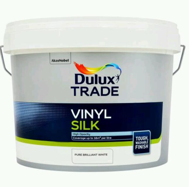 10L. Dulux Trade Vinyl Silk Emulsion Paint Pure Brilliant White 10L