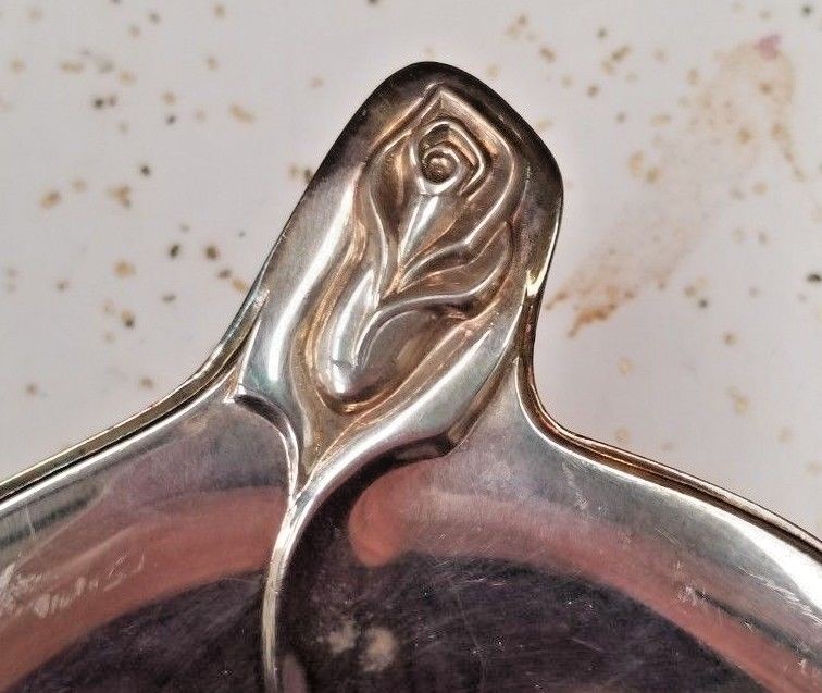 *BOGO* PAIR OF WONDERFUL LEAF DESIGN SILVERPLATE DISHES INTERNATIONAL SILVER CO.